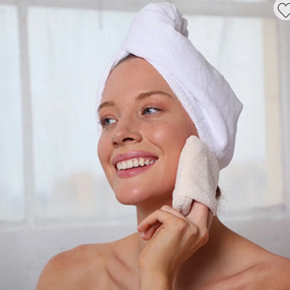 DAILY CONCEPTS Mini Facial Scrubber Gentle